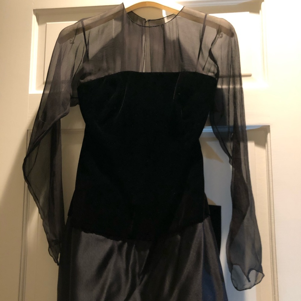 Vintage Óscar de la Renta evening gown with train